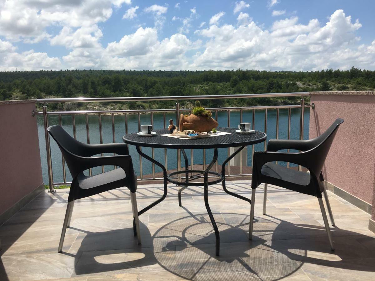Dama Apartment Obrovac Luaran gambar