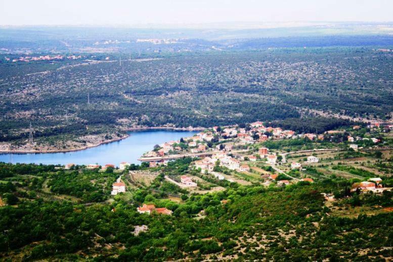 Dama Apartment Obrovac Luaran gambar