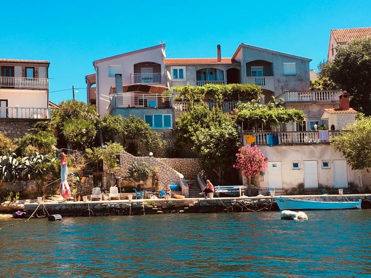 Dama Apartment Obrovac Luaran gambar