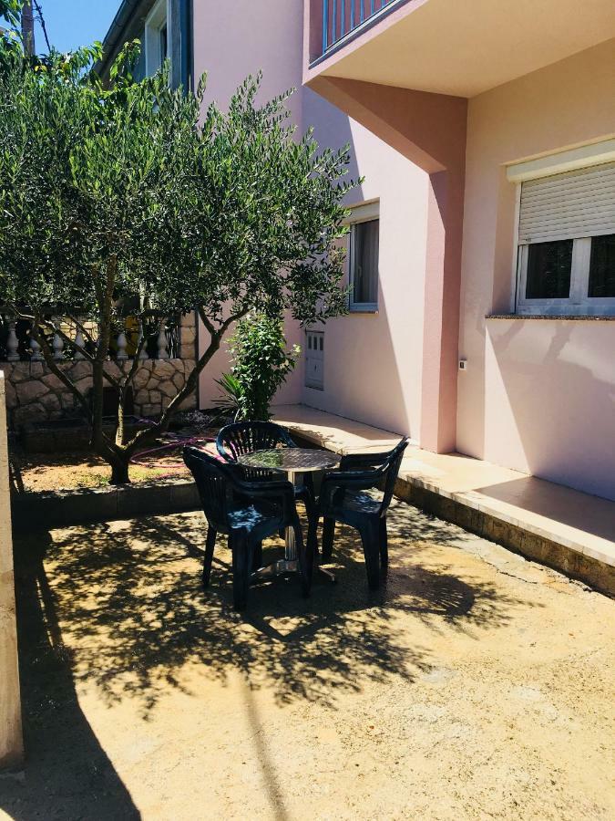 Dama Apartment Obrovac Luaran gambar